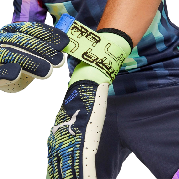 Rękawice bramkarskie Puma Ultra Ultimate 1 NC 041813-01