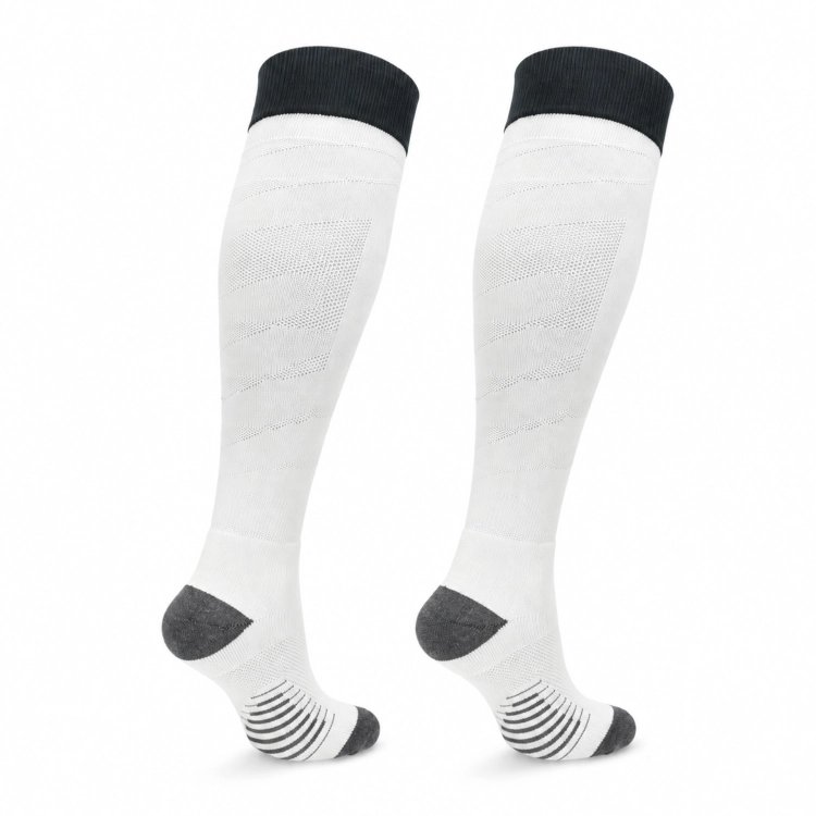 Getry piłkarskie PUMA x KidSuper Manchester City 2425 Domowe (4).png